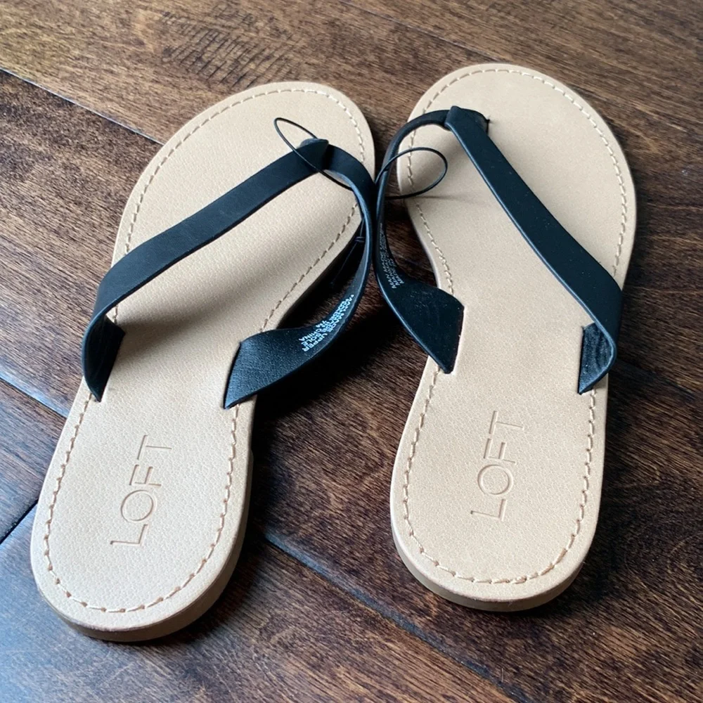 NWT LOFT Black Thong Sandals Size 7